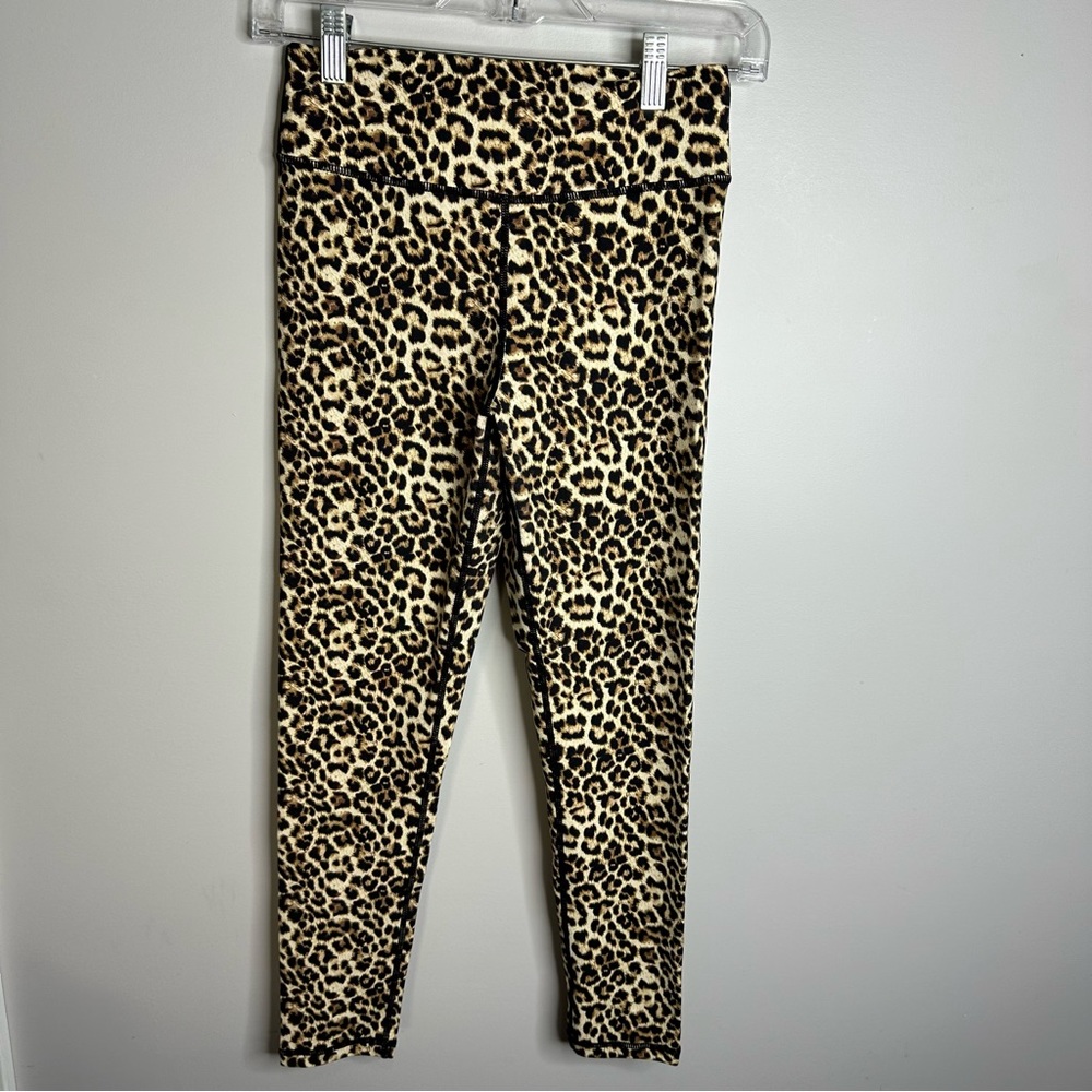 Women’s Zyia Active Size 6-8 Cheetah Print‎ High Waisted Scrunch Cropped Legging